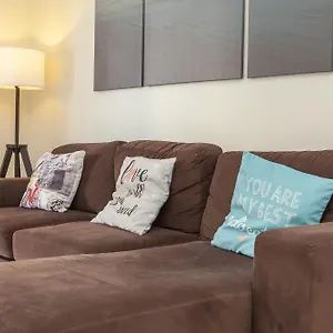 Apartment B03 - Luxury 2 Bed Marina