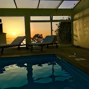 Casa Da Relva Com Piscina Aquecida Interna Portugal